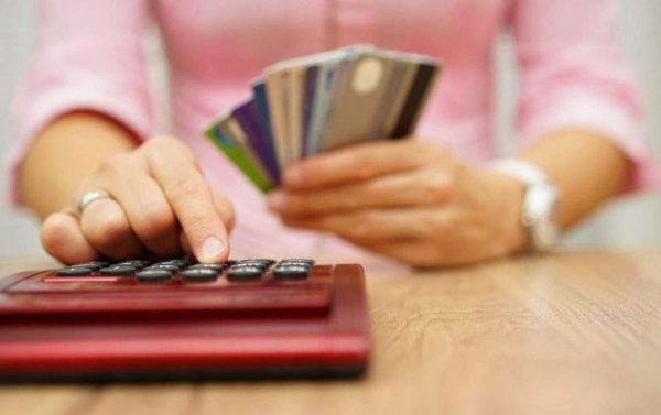 Tài khoản phí thường niên là gì